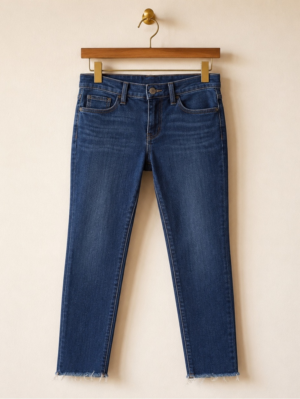 Joe's Jeans  Skinny Ankle Raw Hem Dark Wash Size 28. 27” Inseam  EUC